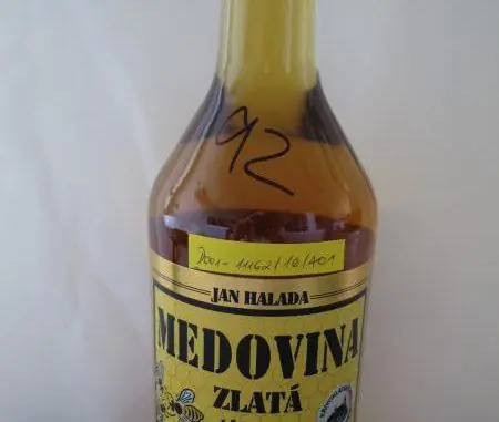 Nebezpečný tartrazín medovina